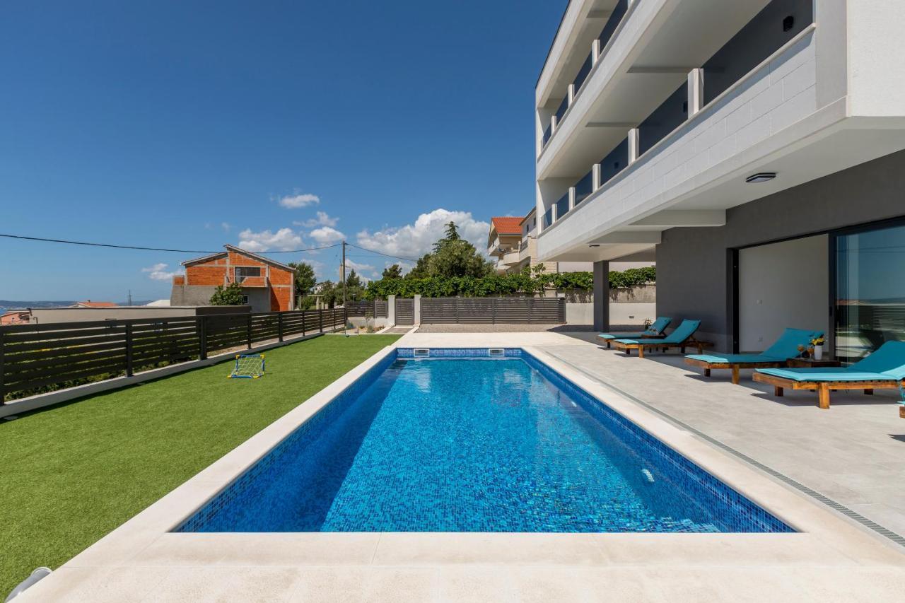 Luxury Villa La Nonna Ana - Heated Pool, Sea View, Near Split Kaštela Екстериор снимка