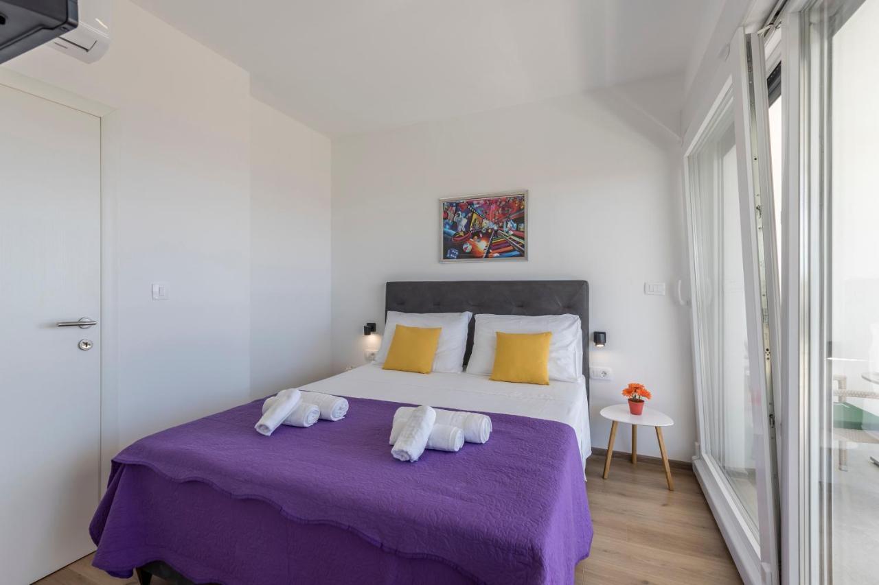 Luxury Villa La Nonna Ana - Heated Pool, Sea View, Near Split Kaštela Екстериор снимка