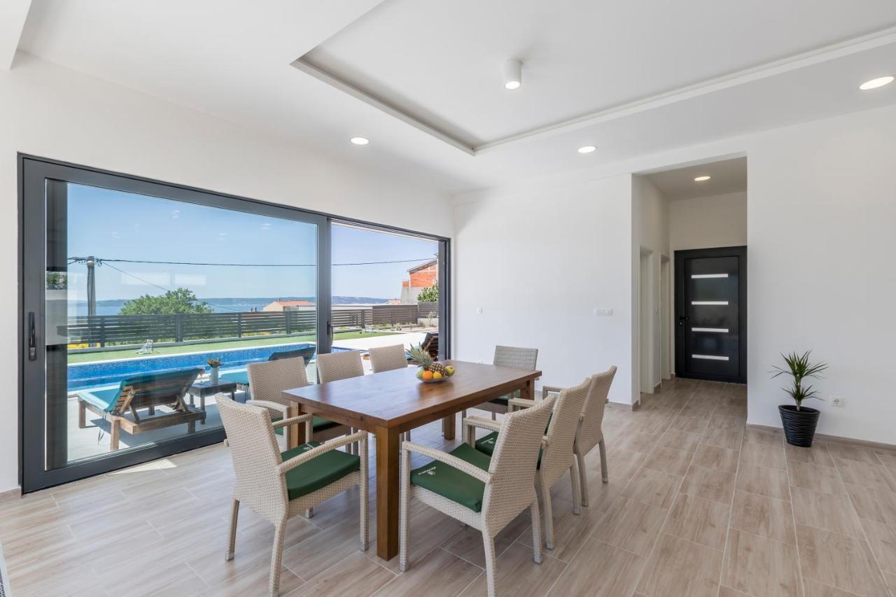 Luxury Villa La Nonna Ana - Heated Pool, Sea View, Near Split Kaštela Екстериор снимка