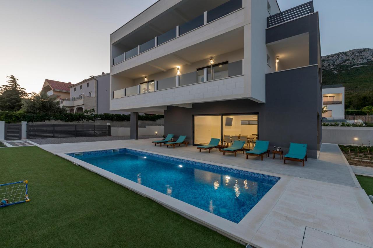 Luxury Villa La Nonna Ana - Heated Pool, Sea View, Near Split Kaštela Екстериор снимка