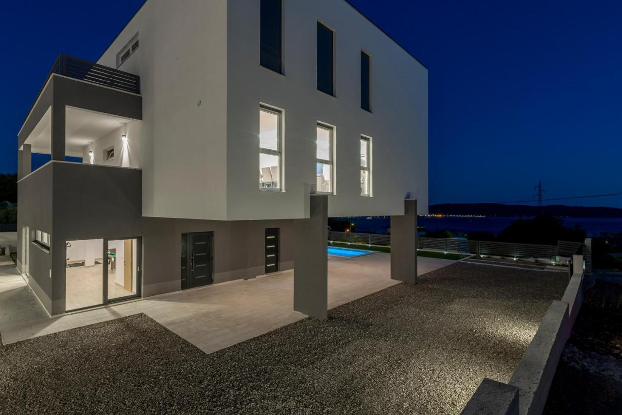 Luxury Villa La Nonna Ana - Heated Pool, Sea View, Near Split Kaštela Екстериор снимка