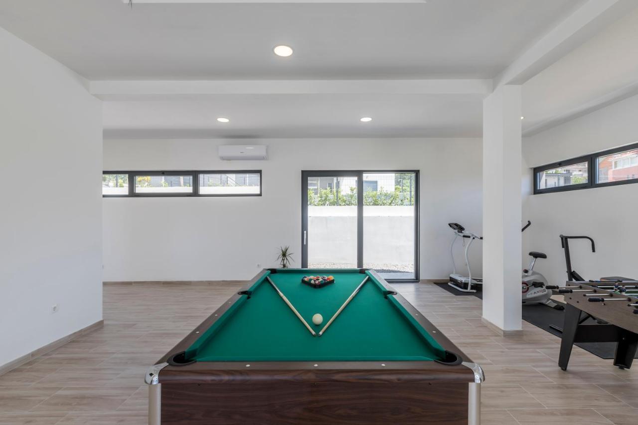 Luxury Villa La Nonna Ana - Heated Pool, Sea View, Near Split Kaštela Екстериор снимка