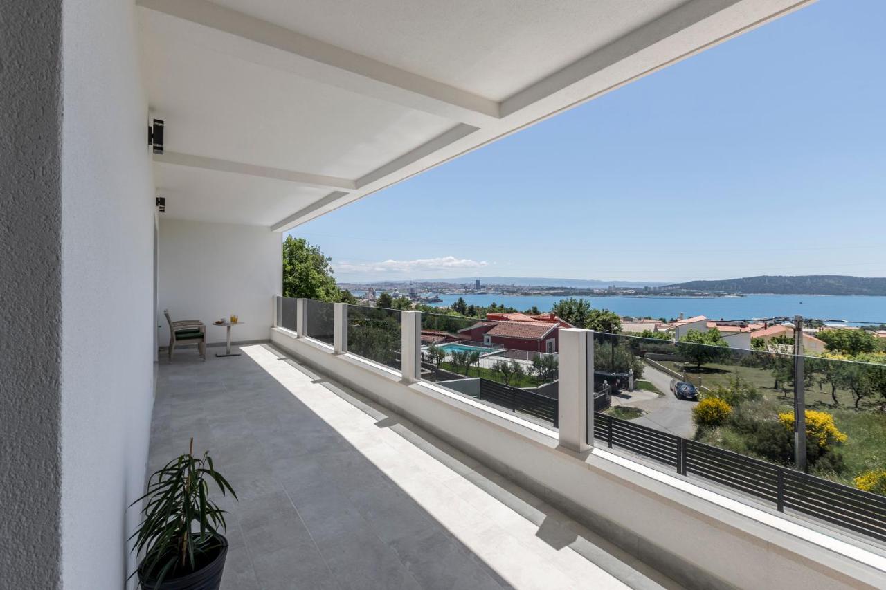 Luxury Villa La Nonna Ana - Heated Pool, Sea View, Near Split Kaštela Екстериор снимка