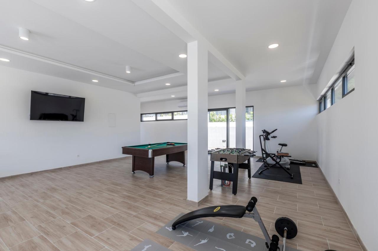 Luxury Villa La Nonna Ana - Heated Pool, Sea View, Near Split Kaštela Екстериор снимка