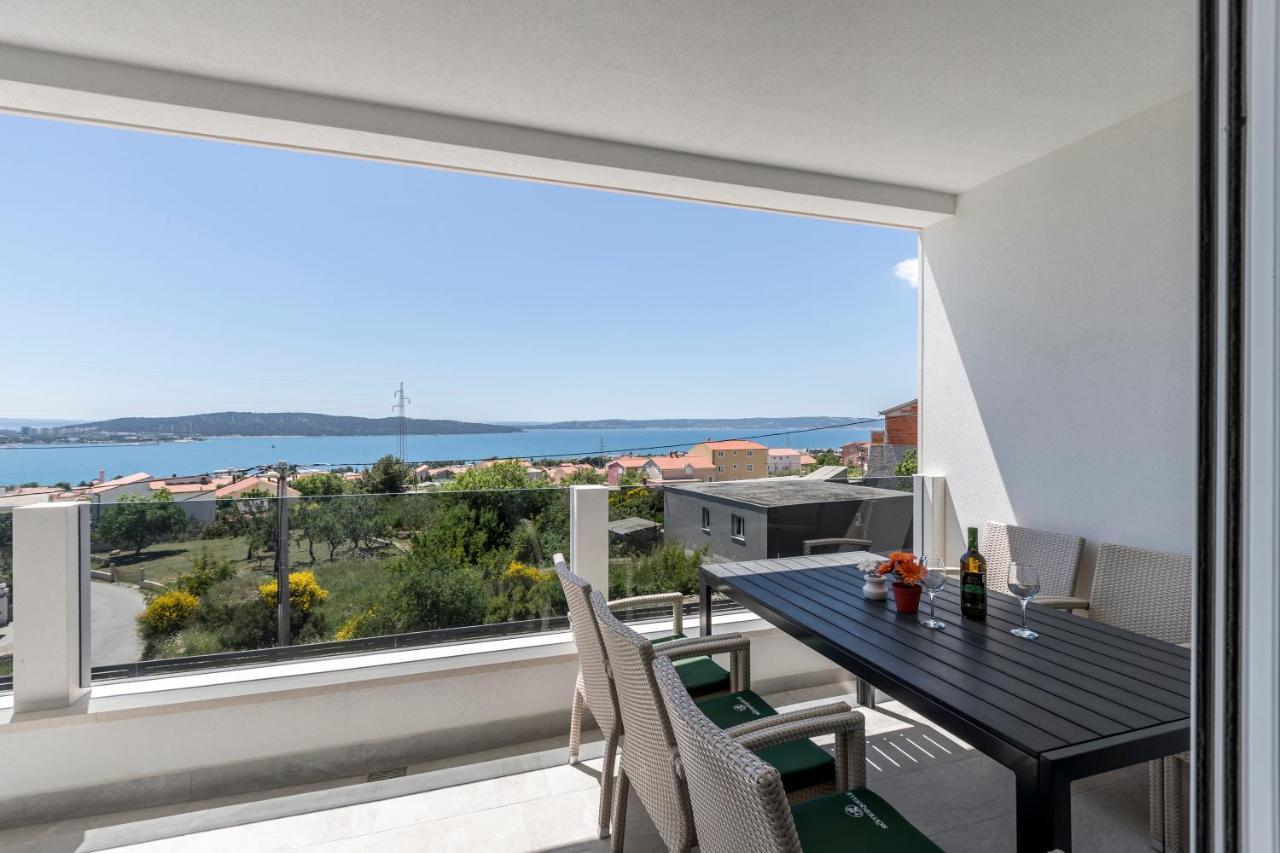 Luxury Villa La Nonna Ana - Heated Pool, Sea View, Near Split Kaštela Екстериор снимка