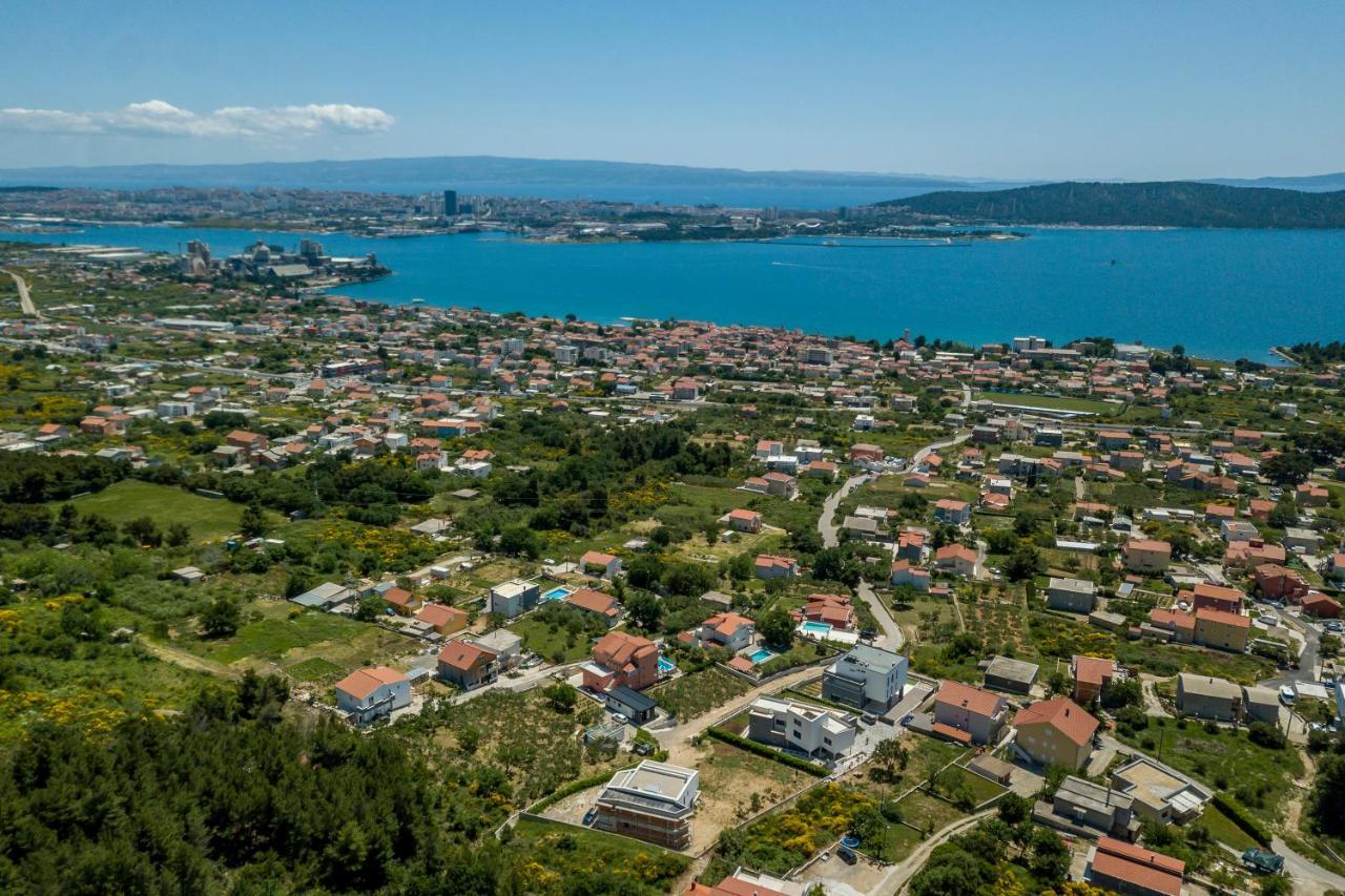 Luxury Villa La Nonna Ana - Heated Pool, Sea View, Near Split Kaštela Екстериор снимка